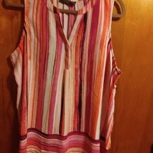 2 apt 9 tunics XL